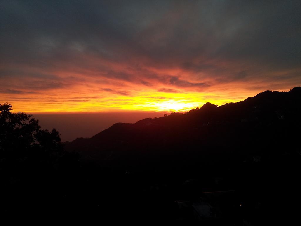 Valley View Hotel Mussoorie Quarto foto
